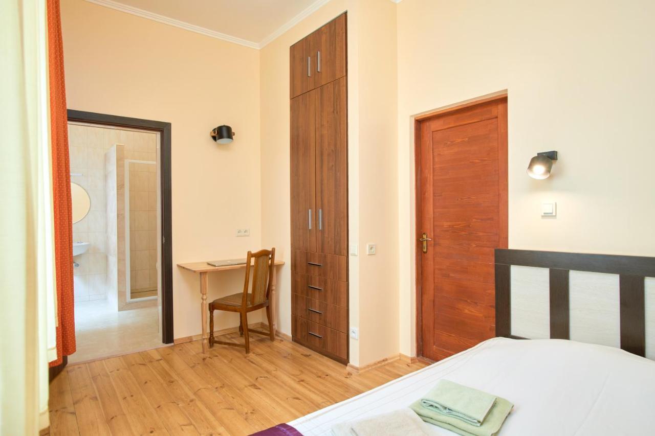 Odessa Comfort House Aparthotel Exterior photo