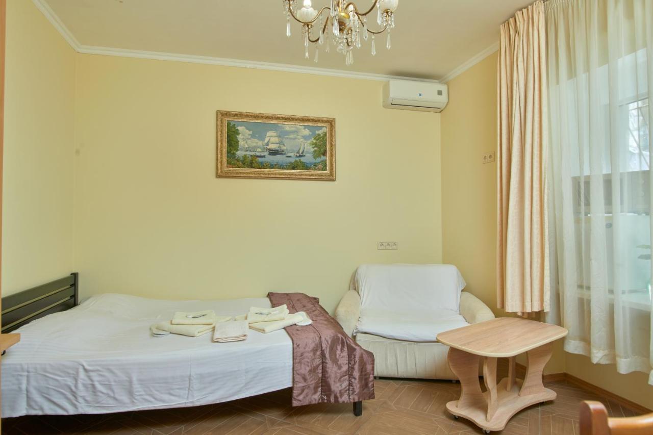Odessa Comfort House Aparthotel Exterior photo